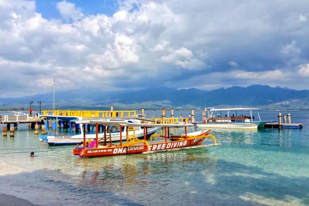 Oyo 2861 Hotel Gili Air & Restaurant Exterior foto
